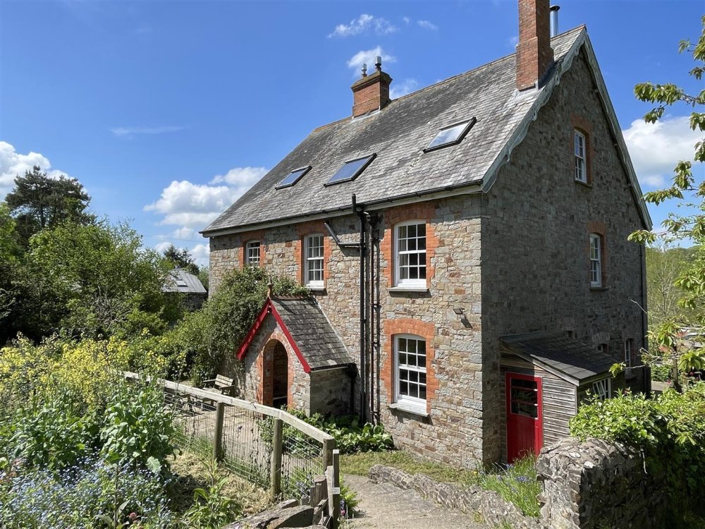 Stags 7 bedroom property for sale in Chittlehamholt