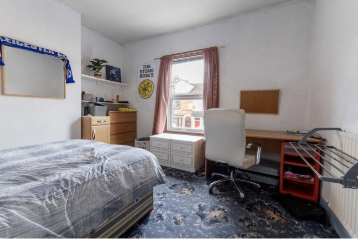 107 TIVERTON ROAD Image 6