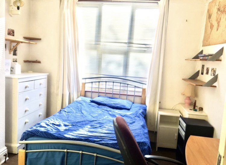 107 TIVERTON ROAD Image 8