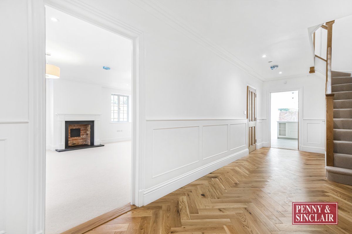 5 bedroom property for sale in Elm Villas, Binfield Heath, Henleyon