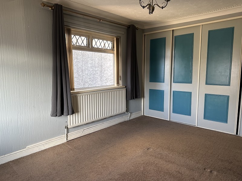 3 bedroom property for sale in Lluest Ystradgynlais, Swansea. £118,000