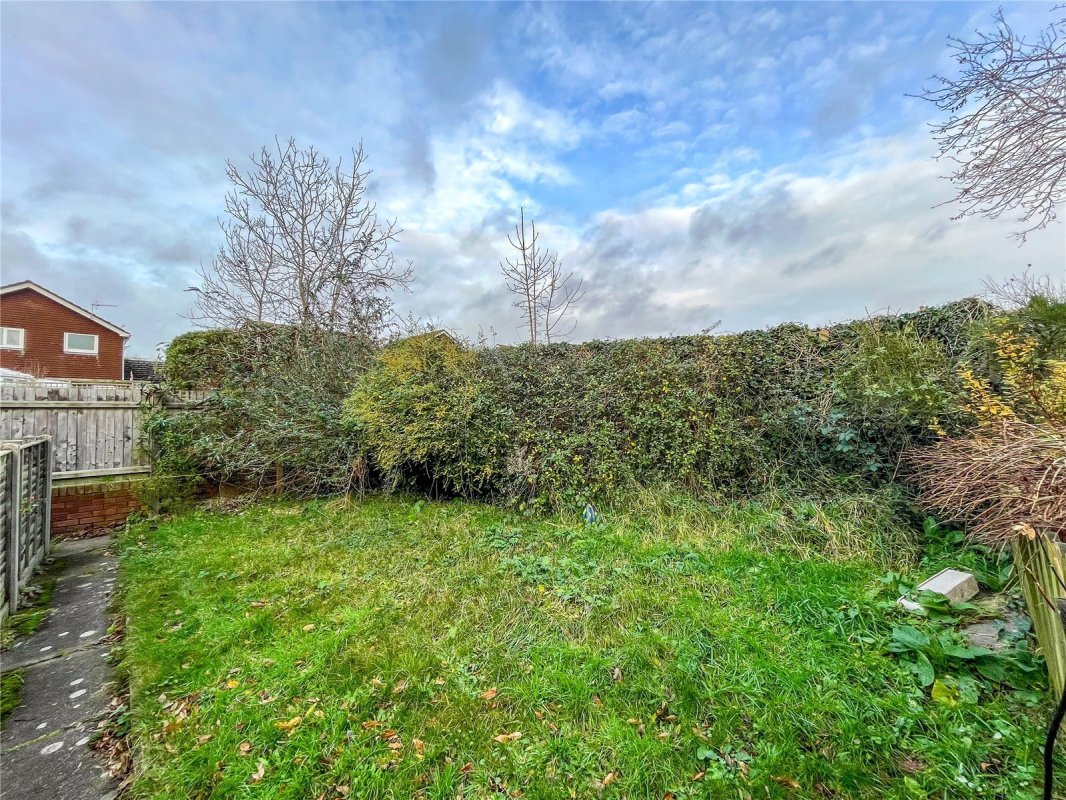 2 bedroom property for sale in Moorcroft Avenue, Burton, Christchurch