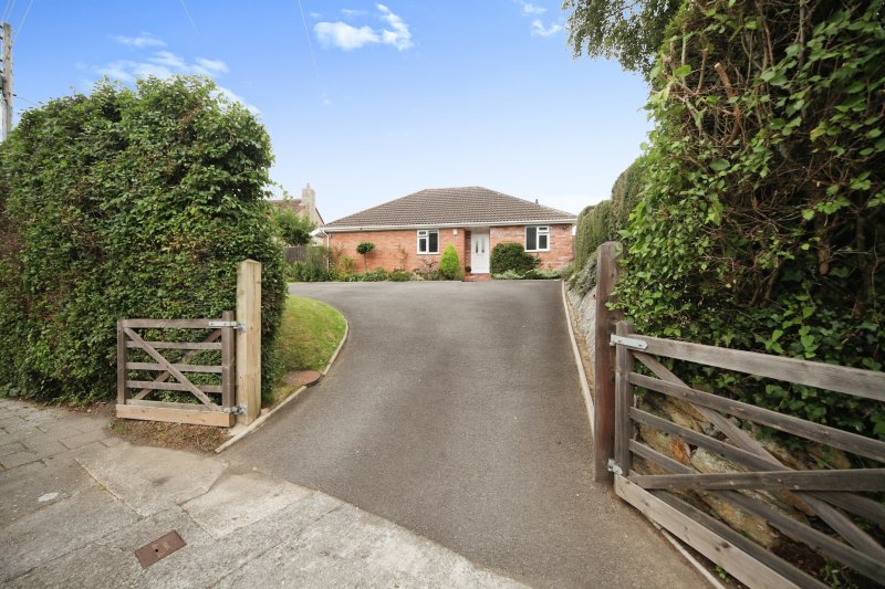 3 bedroom property for sale in Over Stratton, South Petherton, TA13