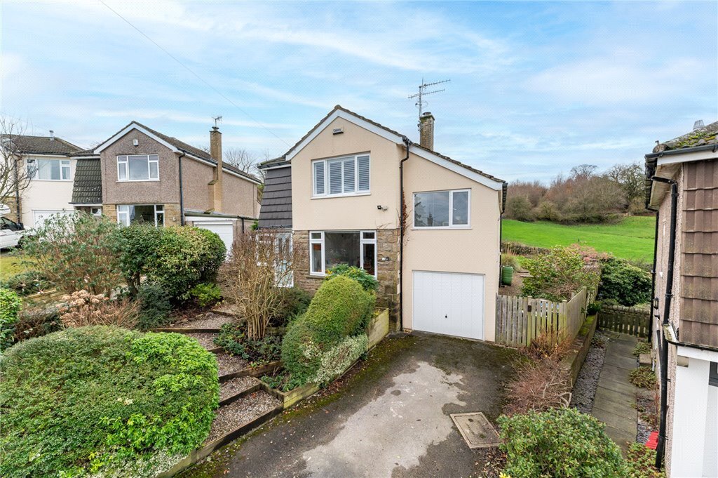 4 bedroom property for sale in Birchlands Avenue, Wilsden, Bradford