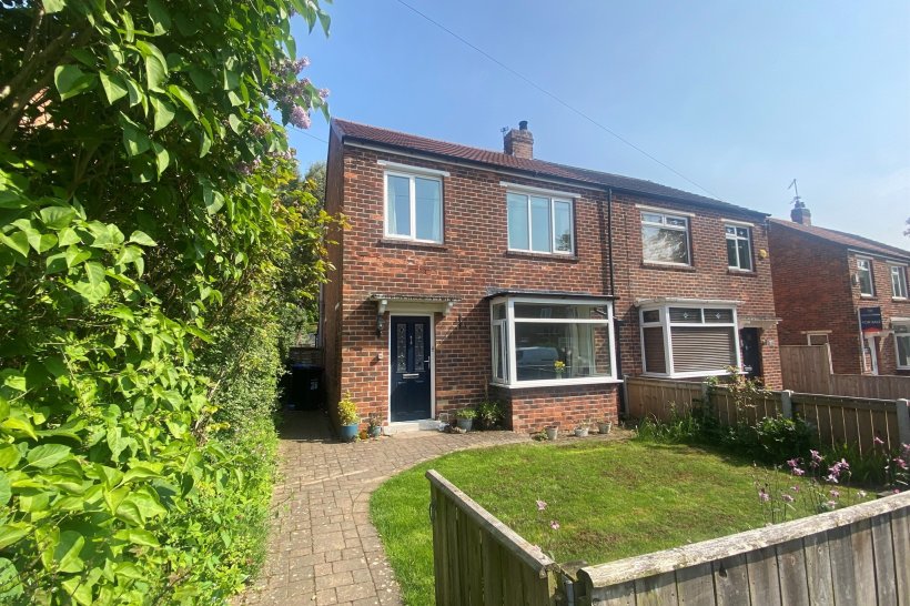 Clarence Road, Nunthorpe, Middlesbrough 3 bedroom semidetached house