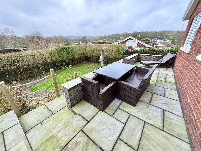 3 bedroom property for sale in Delffordd, Rhos, Pontardawe, Swansea