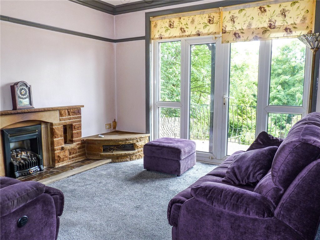2 bedroom property for sale in Daleside Road, Riddlesden, Keighley