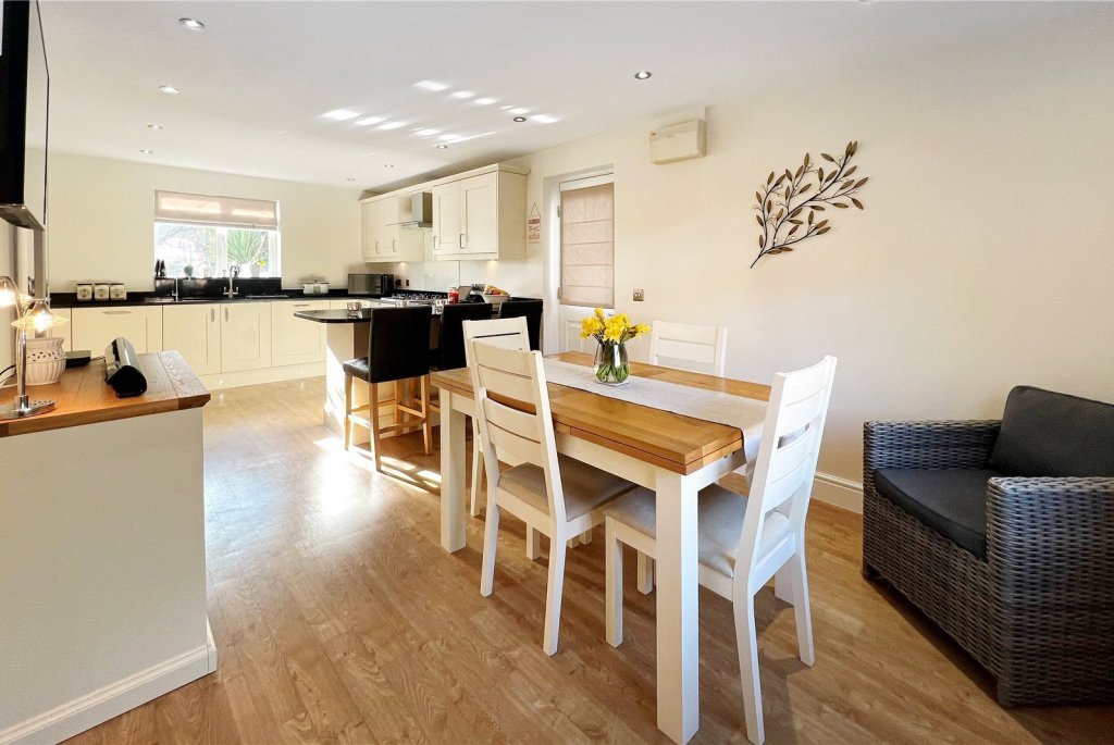 4 bedroom property for sale in Windmill Close, Bramley Green, Angmering