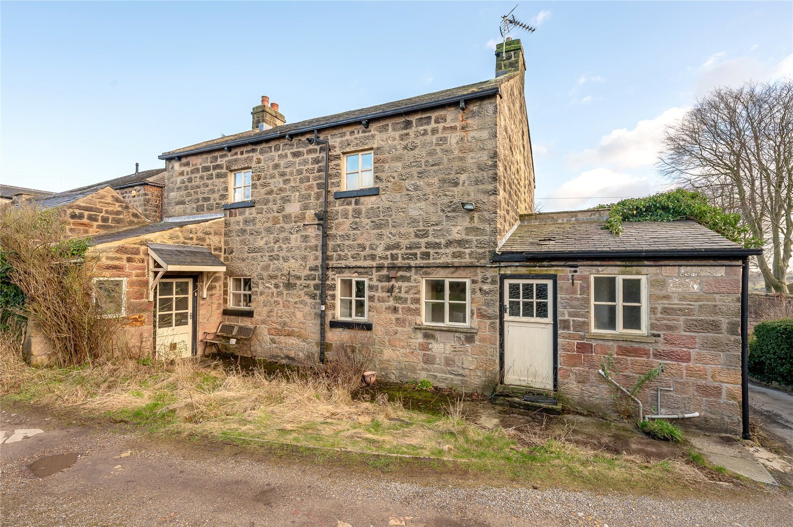 3 bedroom property for sale in Whitegate, East Keswick, LS17 Guide