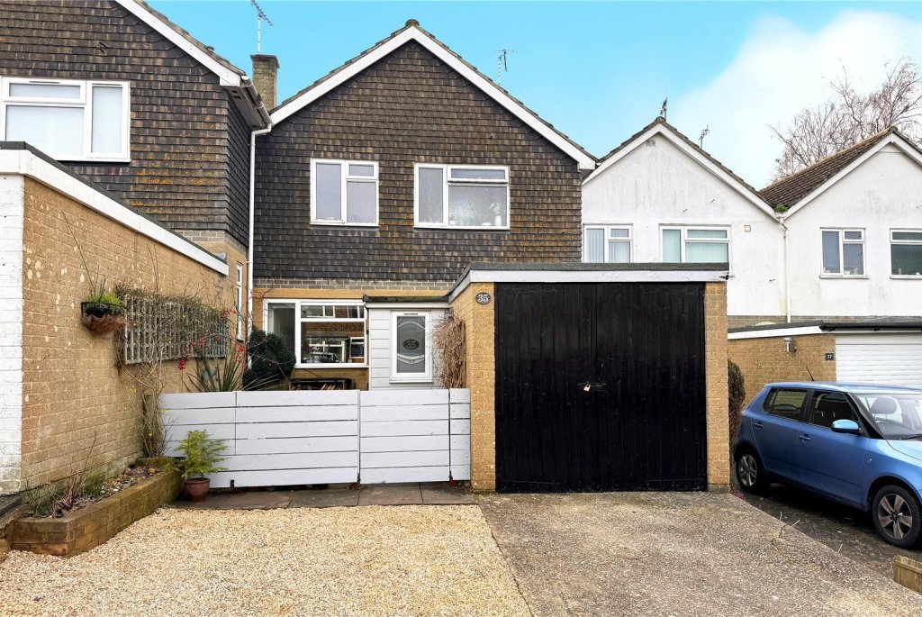 3 bedroom property for sale in Cumberland Road, Angmering, West Sussex