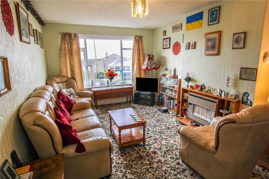 2 bedroom property for sale in Moorview Way, Skipton, BD23 Guide