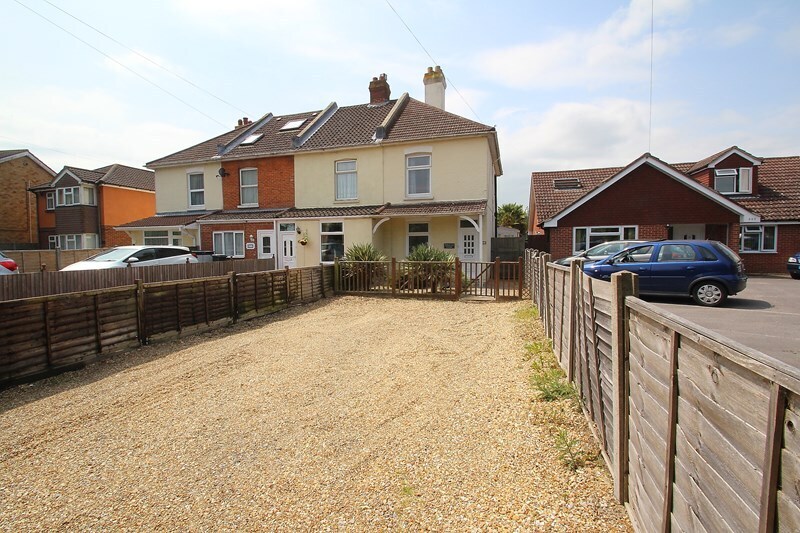 3 bedroom property for sale in Fareham Road, Gosport, Hampshire, PO13