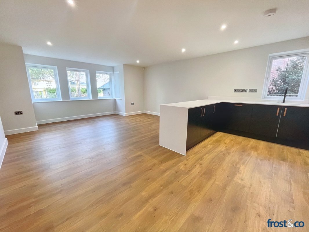 2 bedroom property for sale in Haven Road, Canford Cliffs, Poole, Dorset, BH13 £455,000