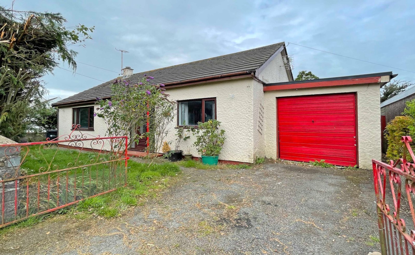 3 bedroom property for sale in Rhosybol, Amlwch, Isle of Anglesey, LL68