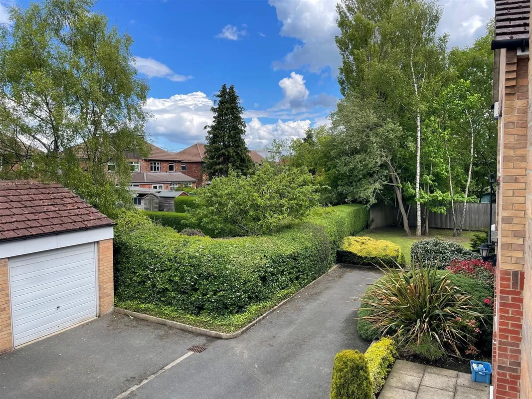 Old Oak Drive, West Park, LS16