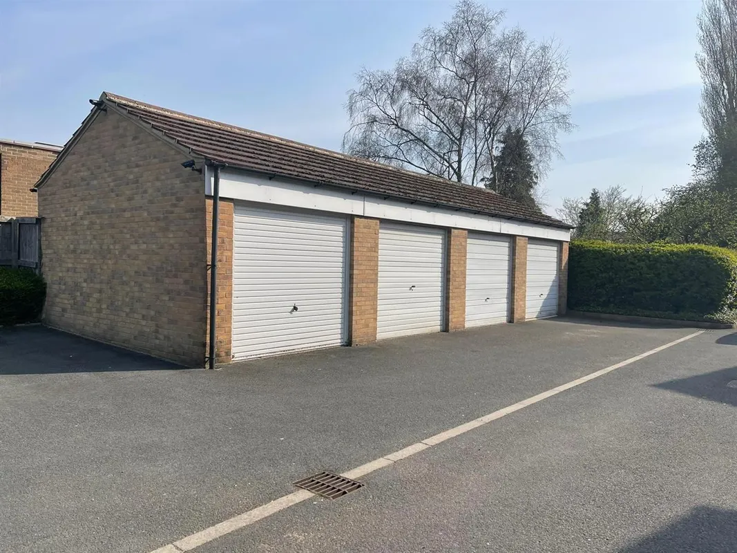 Old Oak Drive, West Park, LS16
