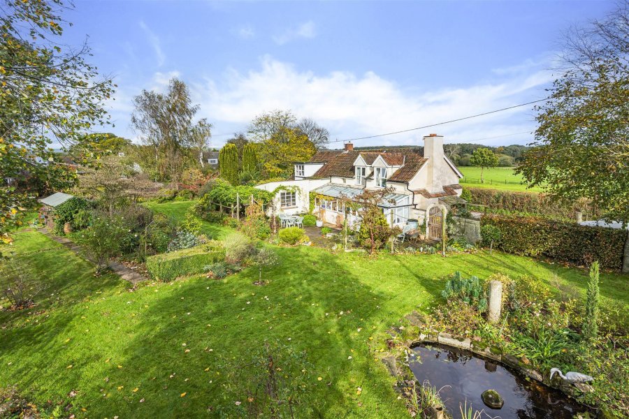Stags 4 bedroom property for sale in Upton Pyne, Exeter