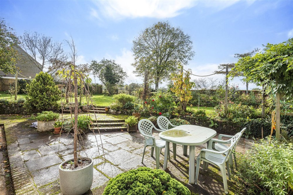 Stags 4 bedroom property for sale in Upton Pyne, Exeter