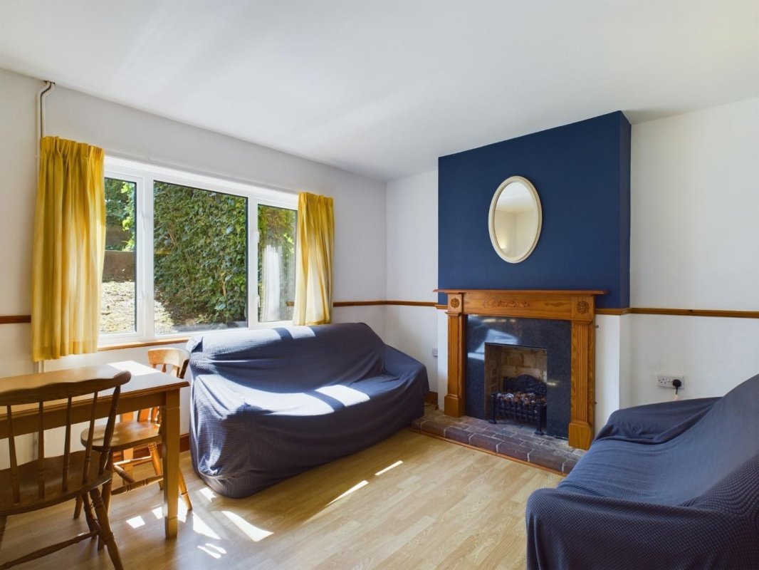 3 bedroom property for sale in Hornby Road, Brighton £375,000