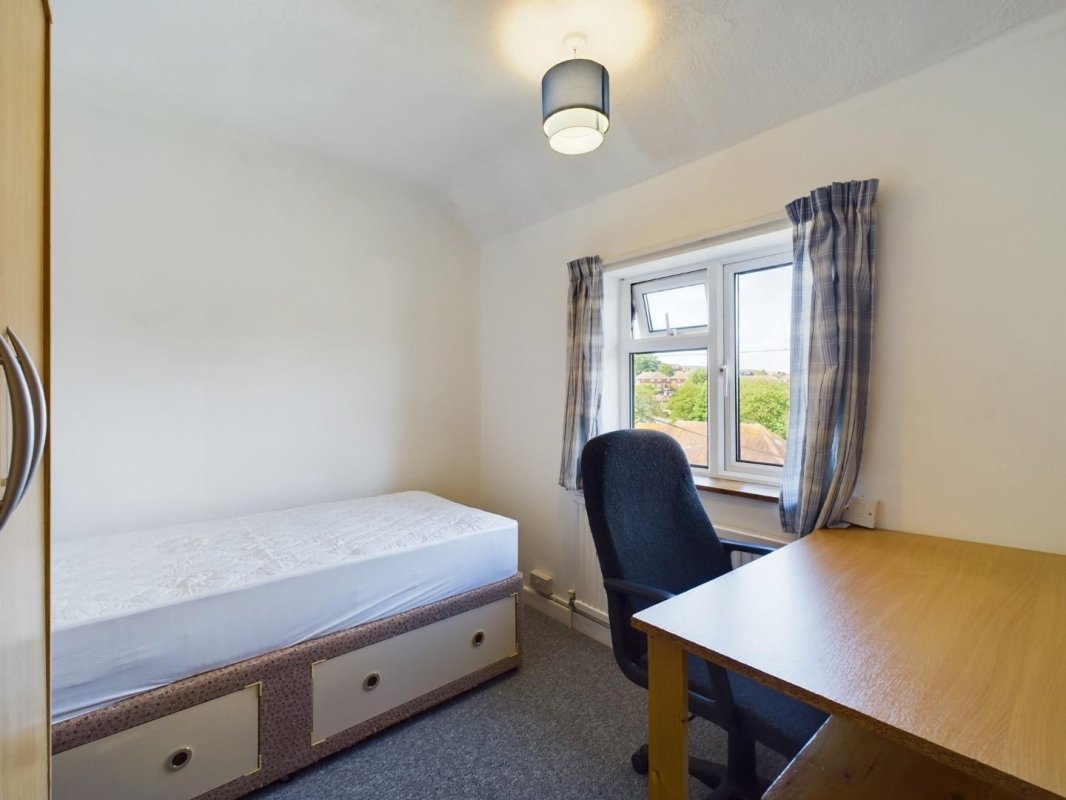 3 bedroom property for sale in Hornby Road, Brighton £375,000