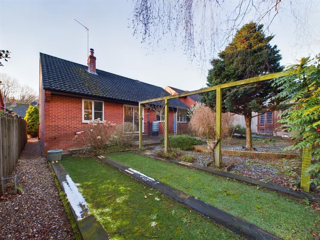 3 bedroom property for sale in Gorse Close, Fakenham Guide price £325,000