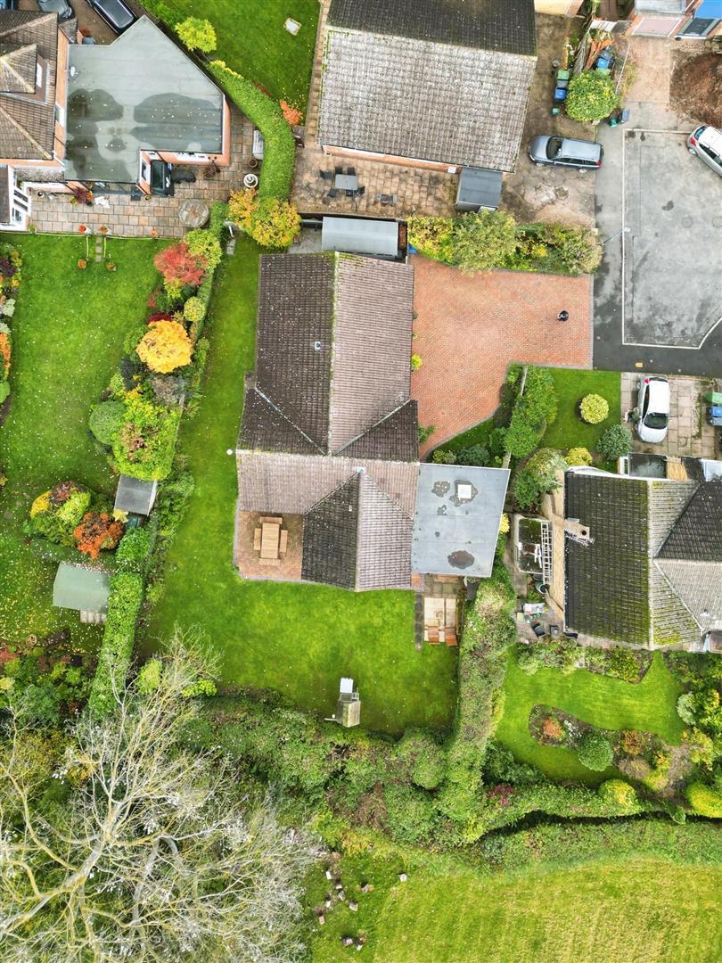 4 bedroom property for sale in High View Road, Cubbington, Leamington Spa Offers over £625,000