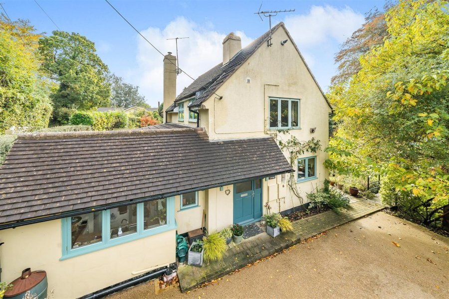 Stags 3 bedroom property for sale in Smallridge, Axminster