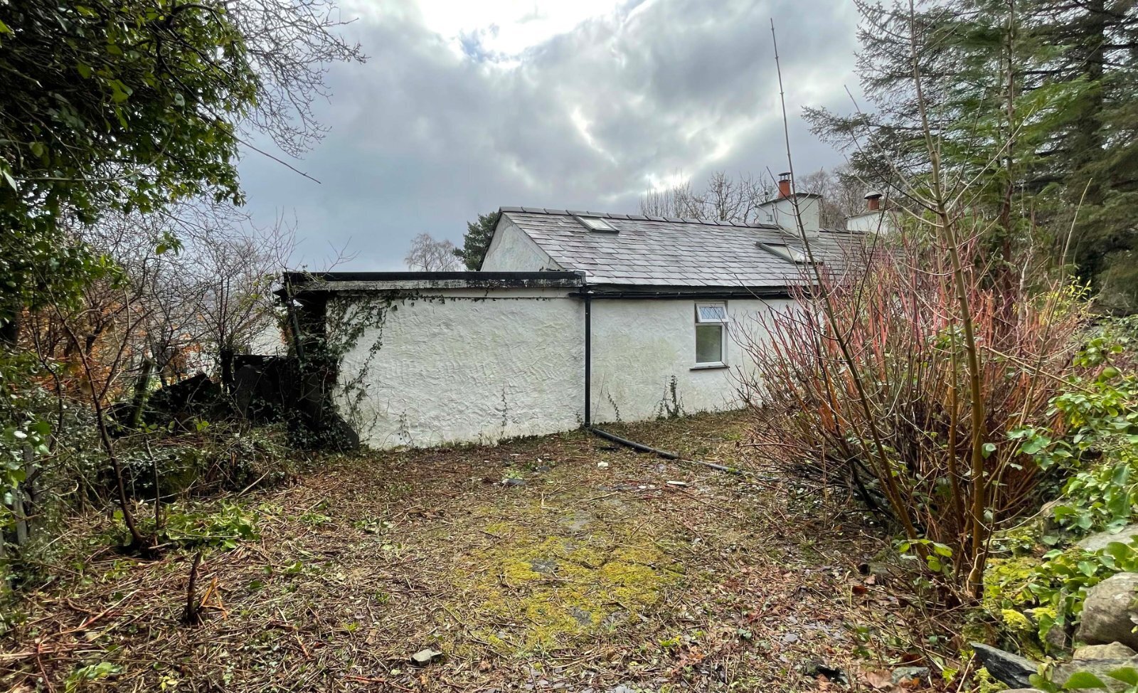 3 bedroom property for sale in Llanrug, Caernarfon, Gwynedd, LL55 £