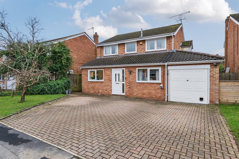 Culley Way, Maidenhead 4 bedroom detached house Roger Platt