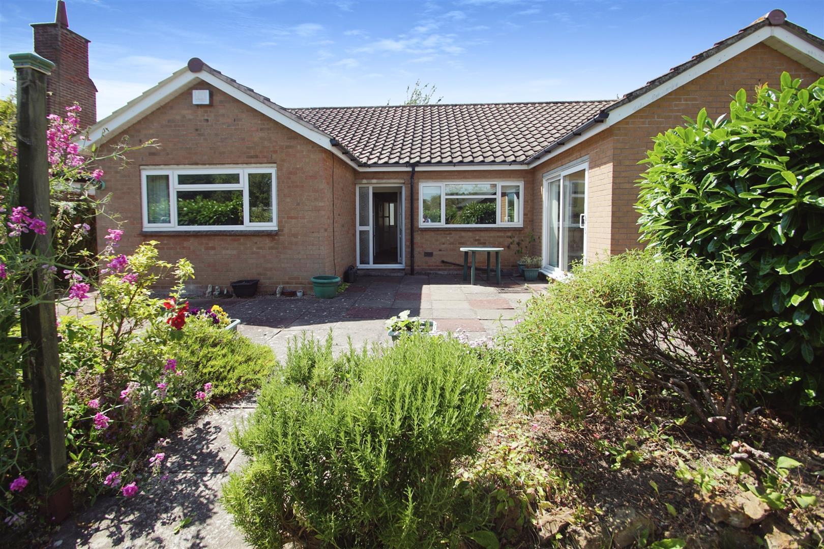 2 bedroom property for sale in Langton Road, Rugby Guide price £415,000