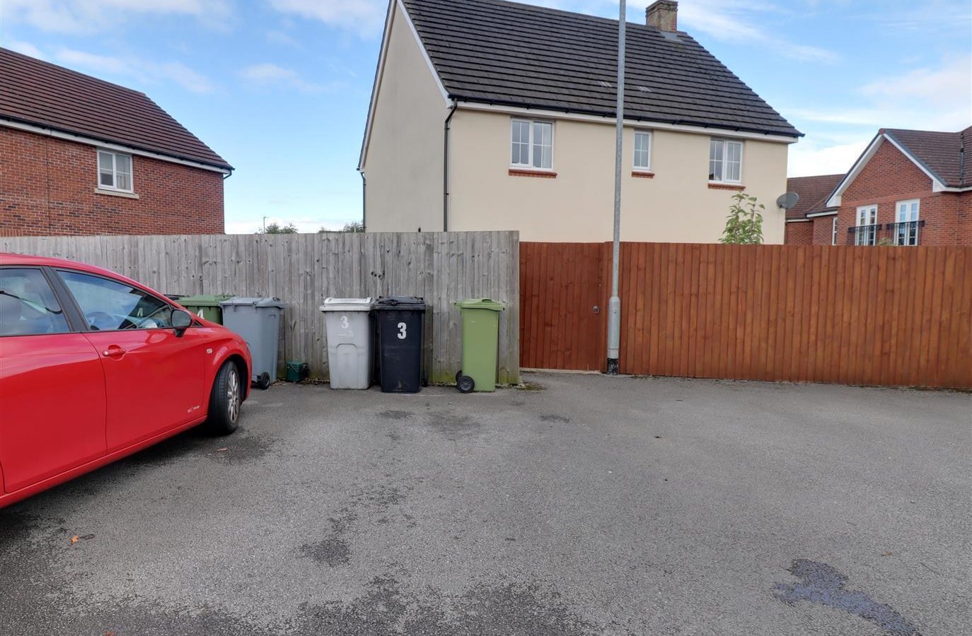 2 bedroom property for sale in Abbey Park Way, Weston, Crewe £196,000