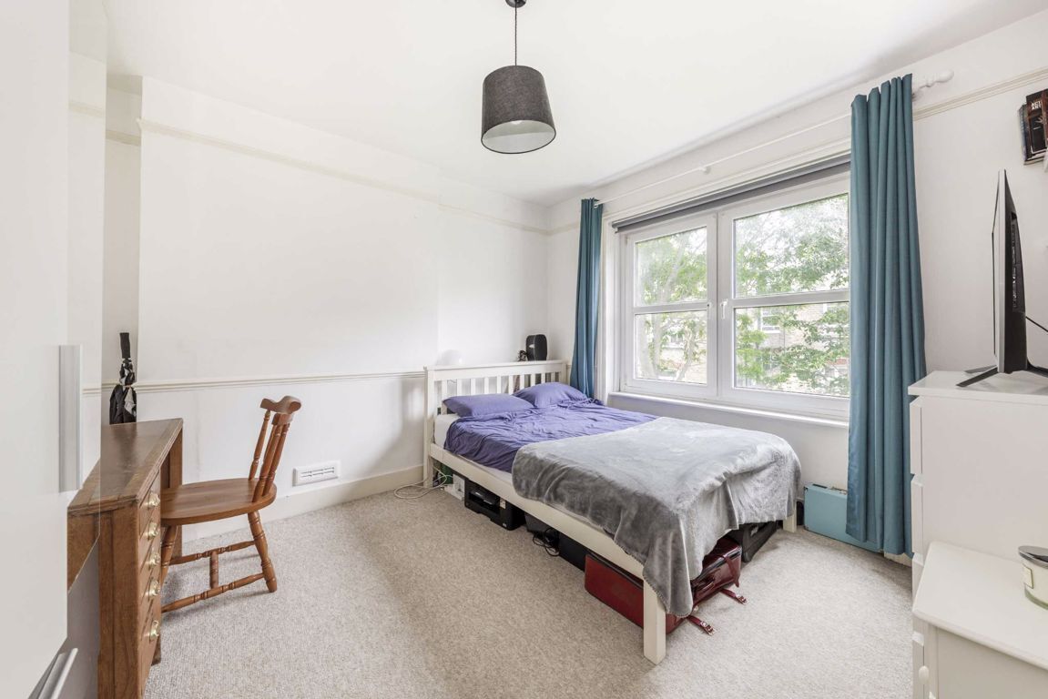 Jacksons 2 bedroom property for sale in Kingscourt Road, Streatham