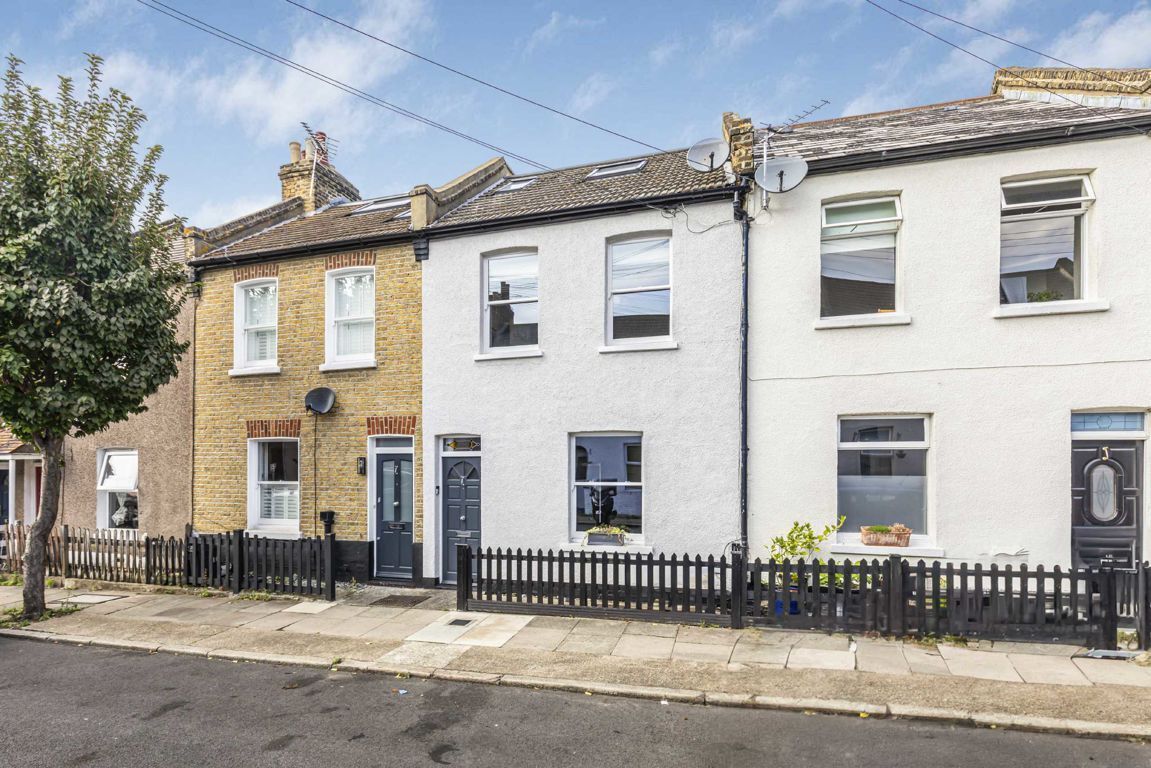 Jacksons 4 bedroom property for sale in Besley Street, Streatham £