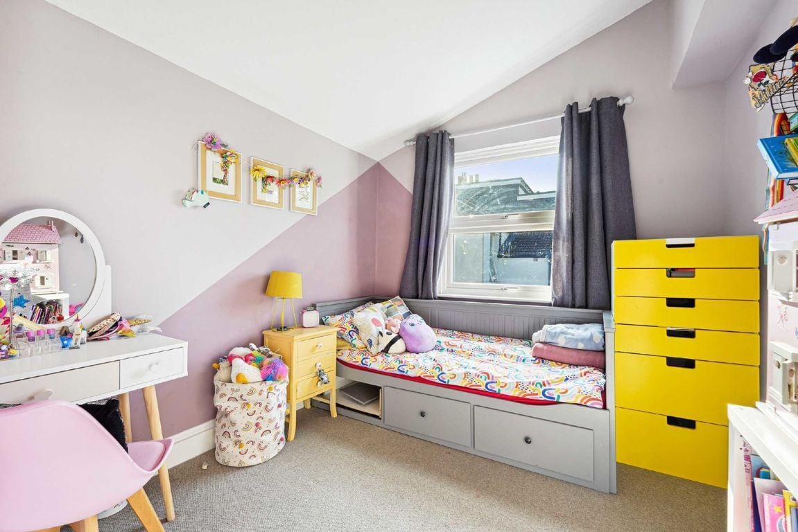 Jacksons 3 bedroom property to let in Ellora Road, Streatham £2,700 pcm