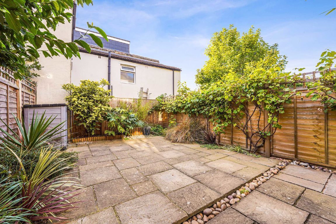 Jacksons 3 bedroom property to let in Ellora Road, Streatham £2,700 pcm