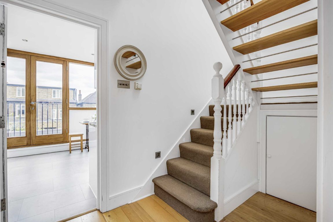 Jacksons 2 bedroom property for sale in Crockerton Road, Wandsworth