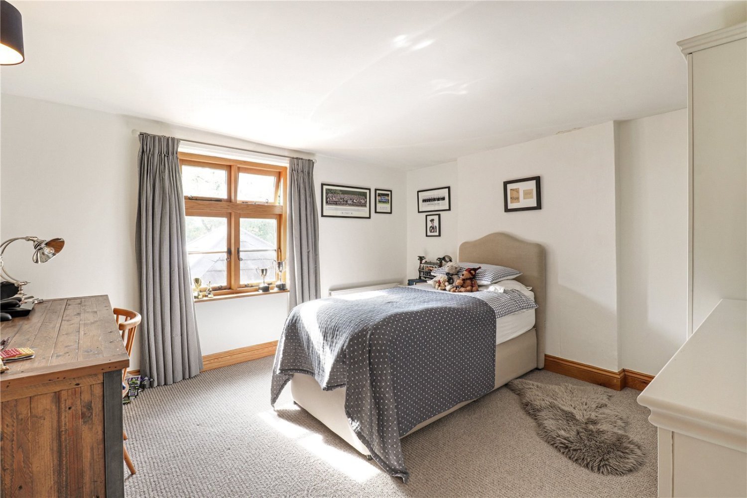 JacksonStops 5 bedroom property for sale in Hale Oak Road, Weald