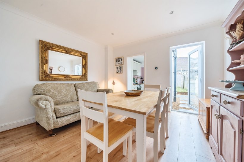 Goat Lane, Enfield 2 bedroom terraced house Barnfields