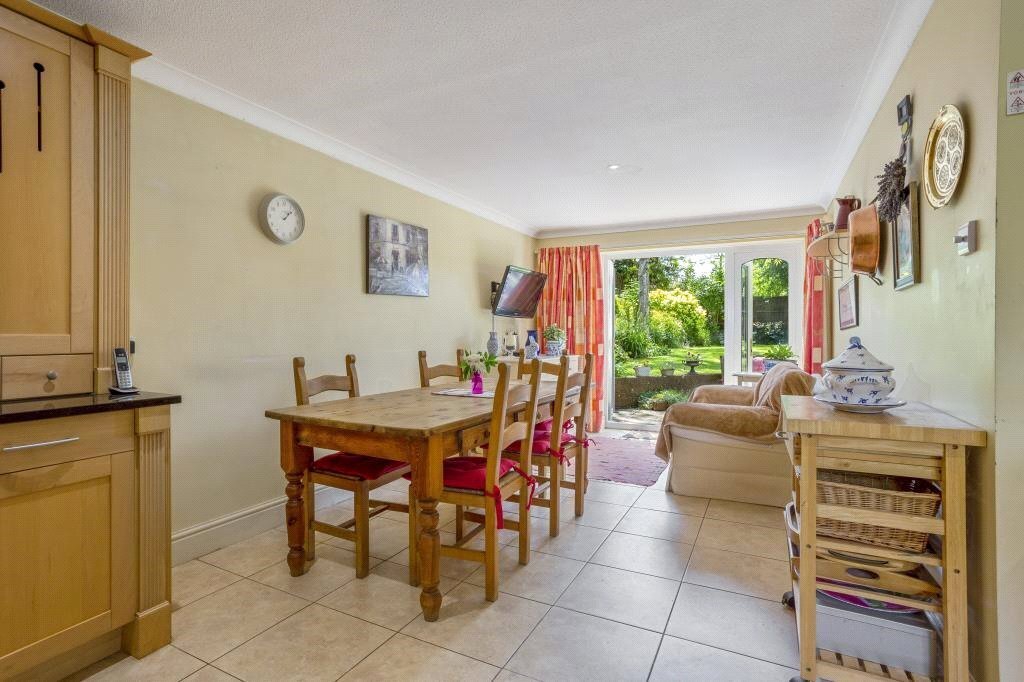 5 bedroom property for sale in Kiln House, Monk Sherborne, RG26 Guide