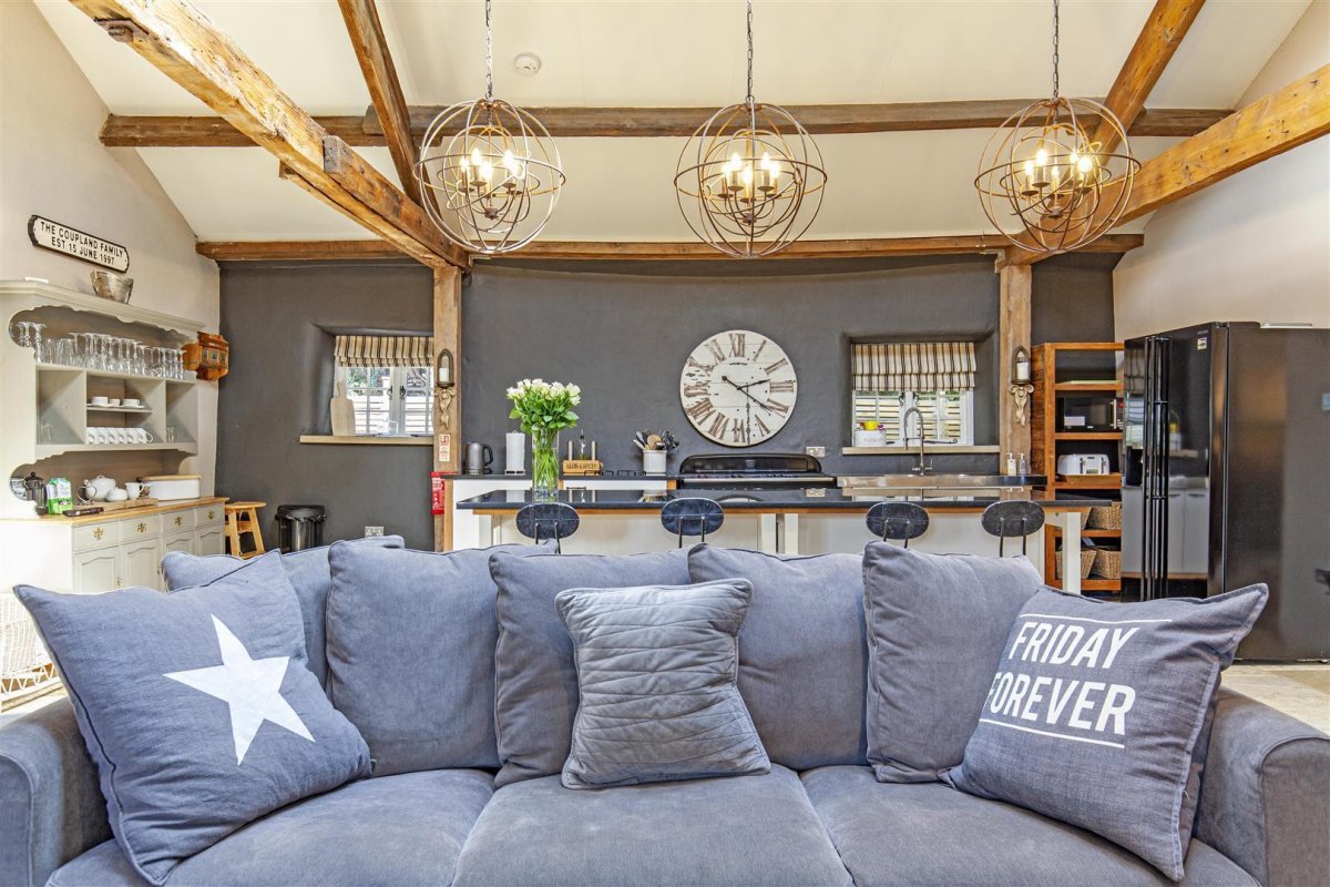 3 bedroom property for sale in Mill Lane, Hathersage, Hope Valley