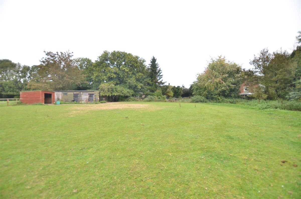3 bedroom property for sale in Boughton Monchelsea, mid Kent £815,000