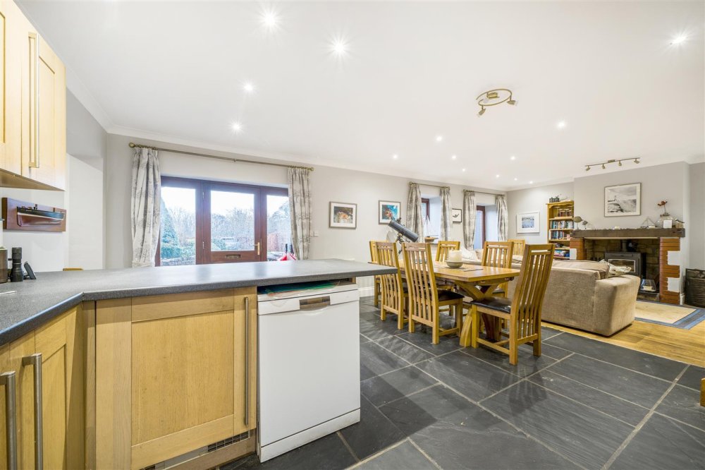 Stags 6 bedroom property for sale in Pyworthy, Holsworthy