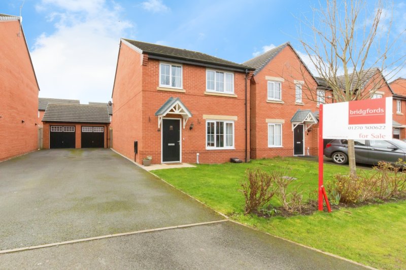 4 bedroom property for sale in Little Meadow Place, Shavington, Crewe