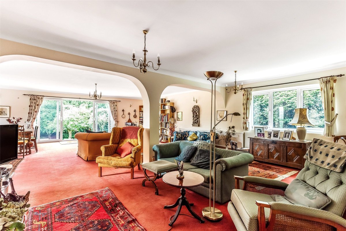 4 bedroom property for sale in Johns Road, Tatsfield, Kent, TN16 £725,000