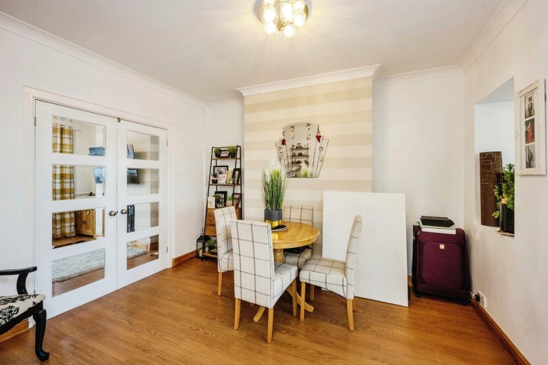 3 bedroom property for sale in Manor Road, Manselton, Swansea Offers