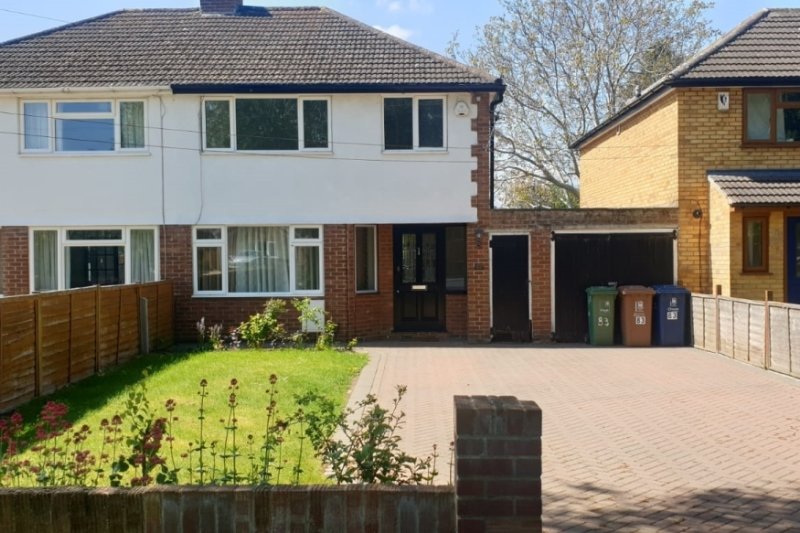 4 bedroom property to let in Cherwell Drive, Marston £2,700 pcm