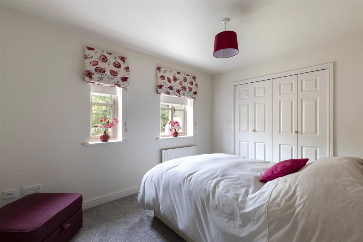 2 bedroom property for sale in Sycamore Place, Bradwell Village