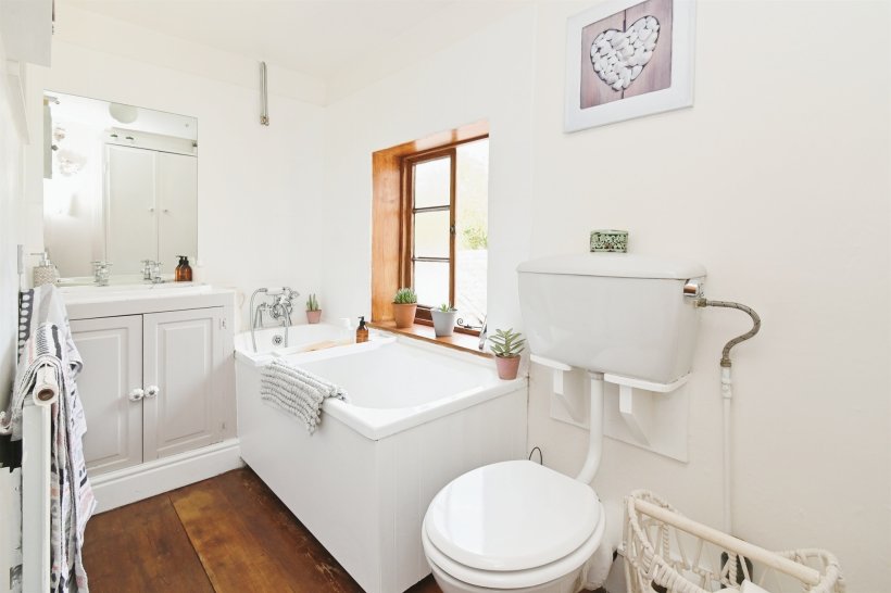 The Green, Palgrave, Diss 4 bedroom character property William H Brown