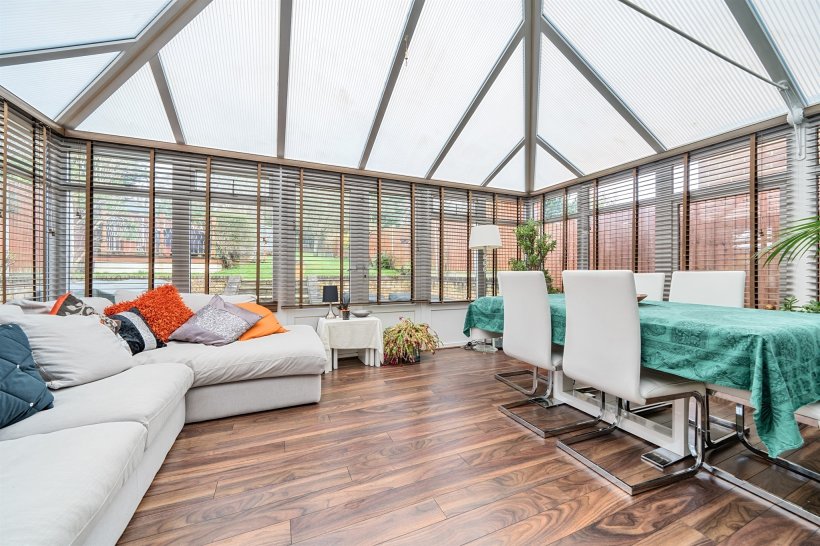 Old Park View, Enfield 4 bedroom detached house Barnfields