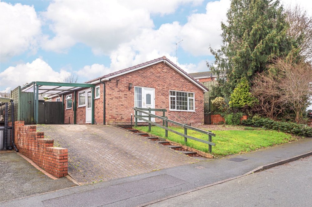 2 bedroom property for sale in Maple Drive, Minsterley, Shrewsbury, SY5